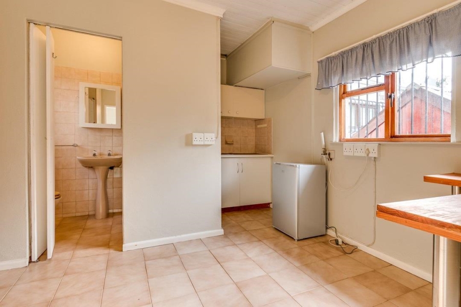 To Let 1 Bedroom Property for Rent in Stellenberg Western Cape